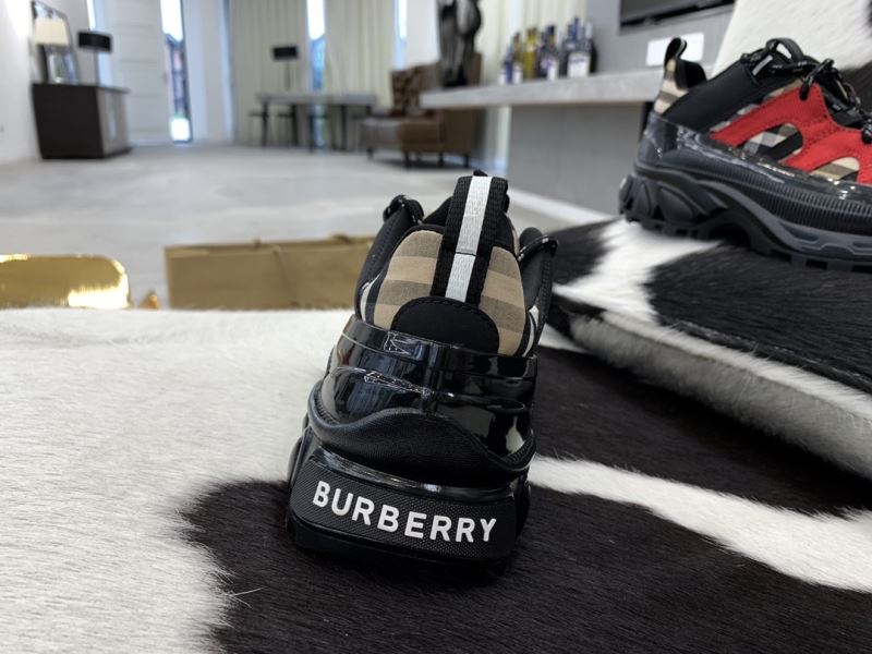 Burberry Low Shoes